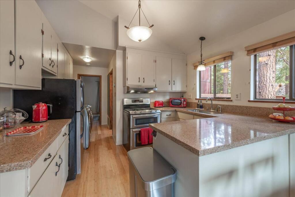 Cozy Pet-Friendly Cabin W Fenced-In Yard Close To Slopes Beach Town Carnelian Bay Exterior foto